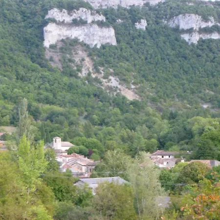 Maison De Village Nyaraló *