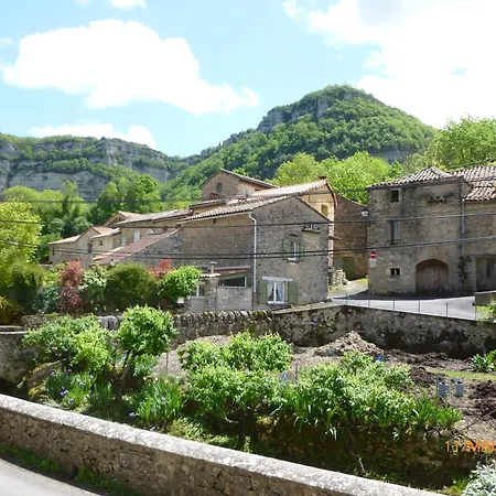 Maison De Village Nyaraló *