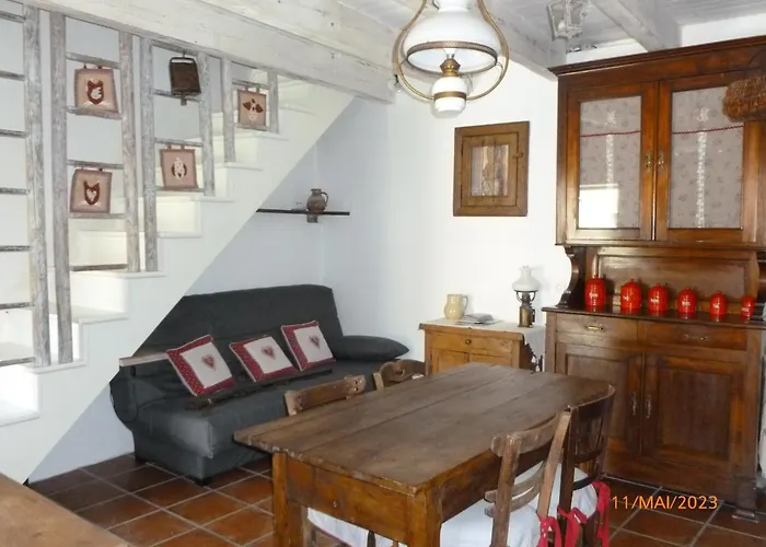 Nyaraló Maison De Village Saint-Paul-des-Fonts