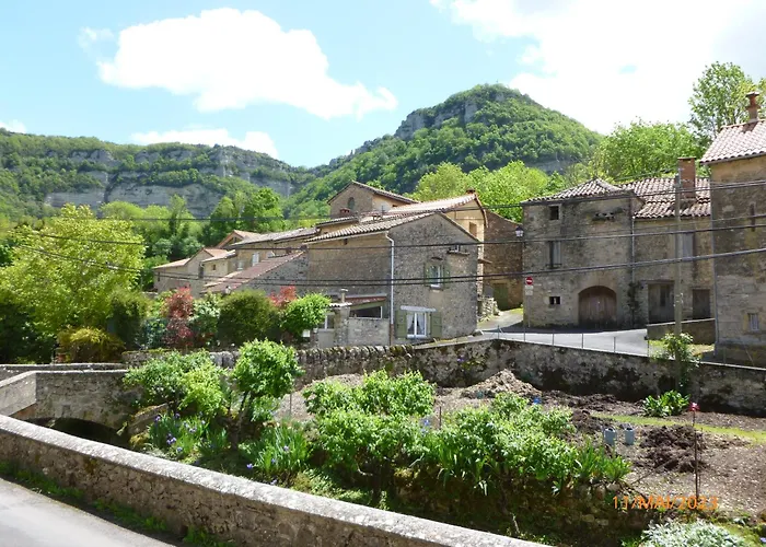 Maison De Village Nyaraló *